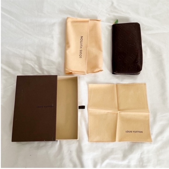 NWT Louis Vuitton Zippy Wallet Monogram Vernis, Amarante - Picture 10 of 15